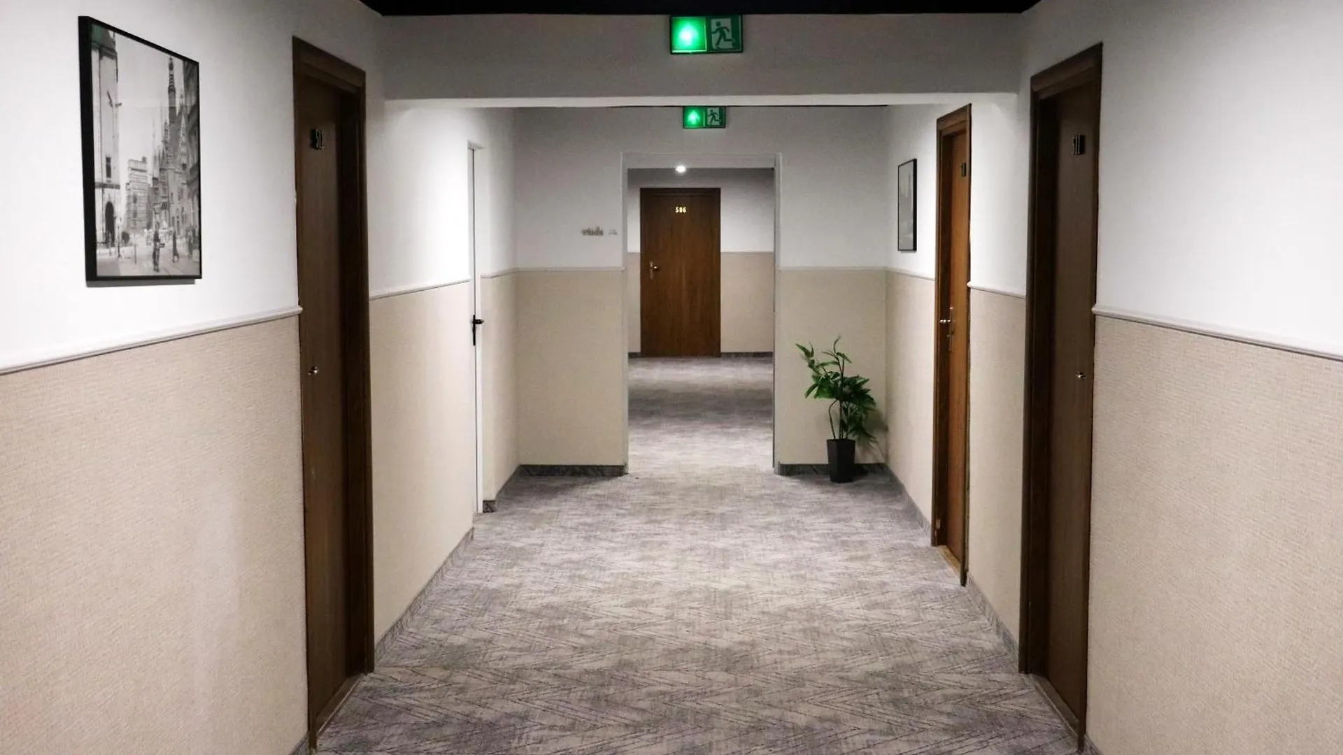 Hotel Polonia Centrum Breslavia