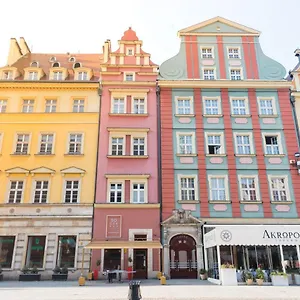 Apartament Rynek 20/21 -cosy New On The Market Square - 4 Bedrooms - 8 People, Wrocław